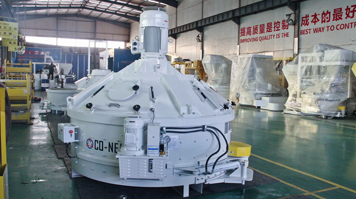 Planetary concrete mixer