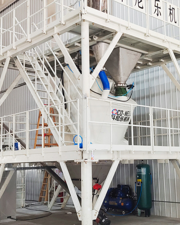 intensive mixer for ceramic mixing and granulating equipment for the ceramics industry