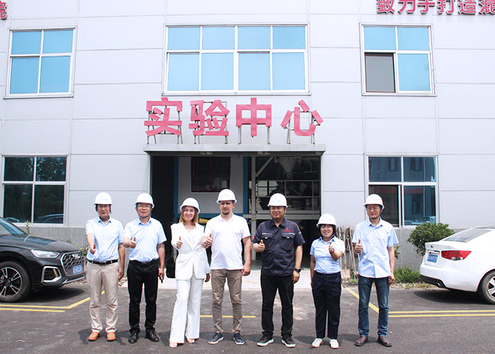 Russian Buyers Visit CO-NELE, Inspect Mixing & Granulation Equipment